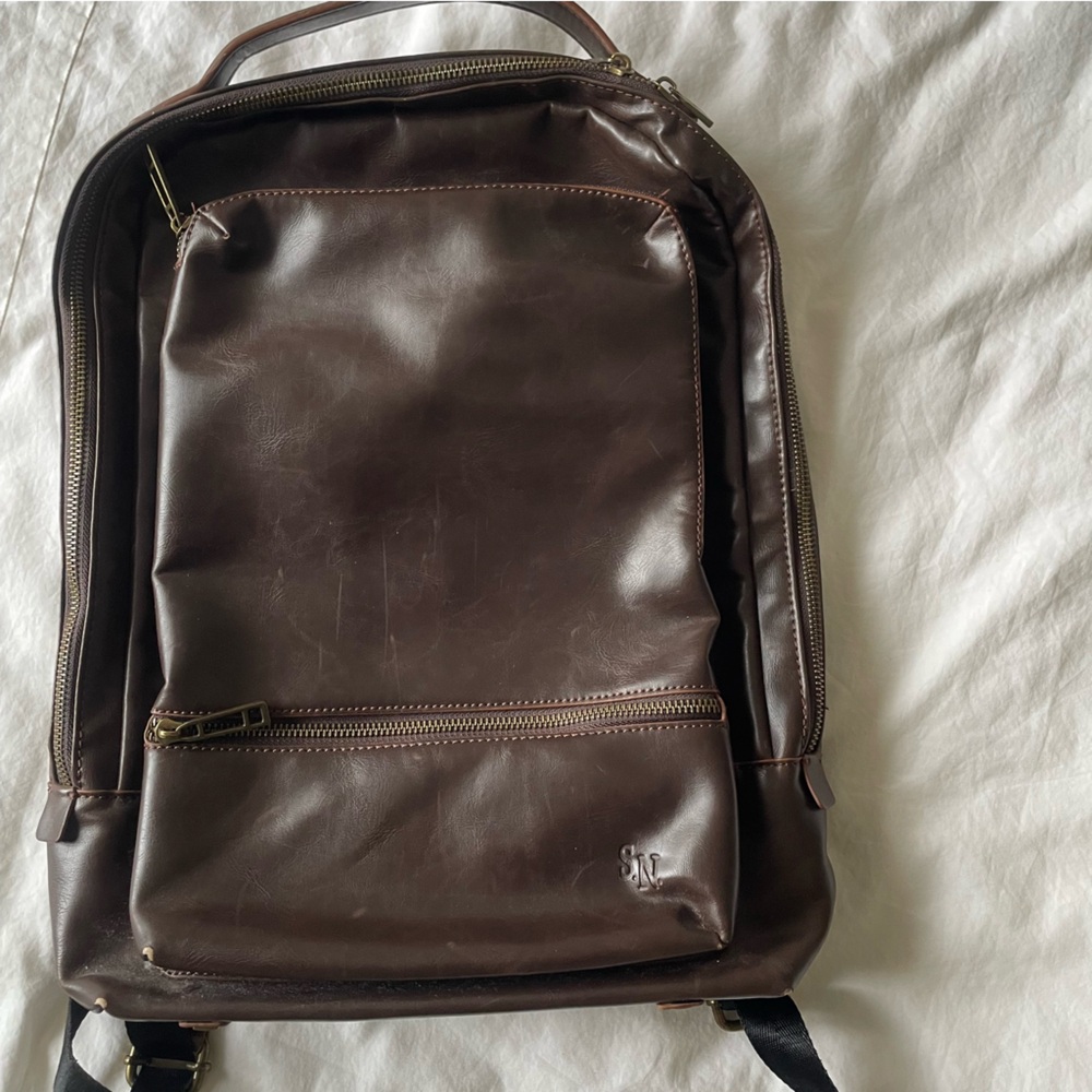 Simply Noelle Classic Brown Leather Traveler's Backpack